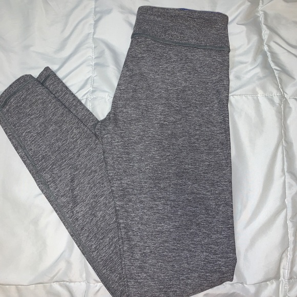 Lululemon Ivivva ruched rhythmic tight grey leggings - Picture 2 of 13